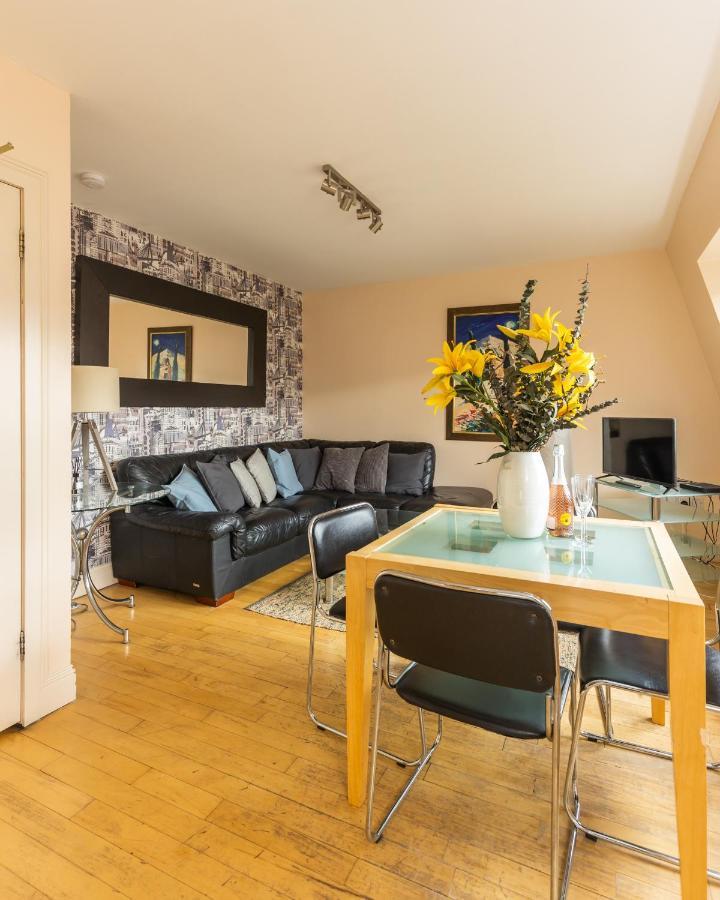 Amazing Castle View Apartment Edinburgh Bagian luar foto