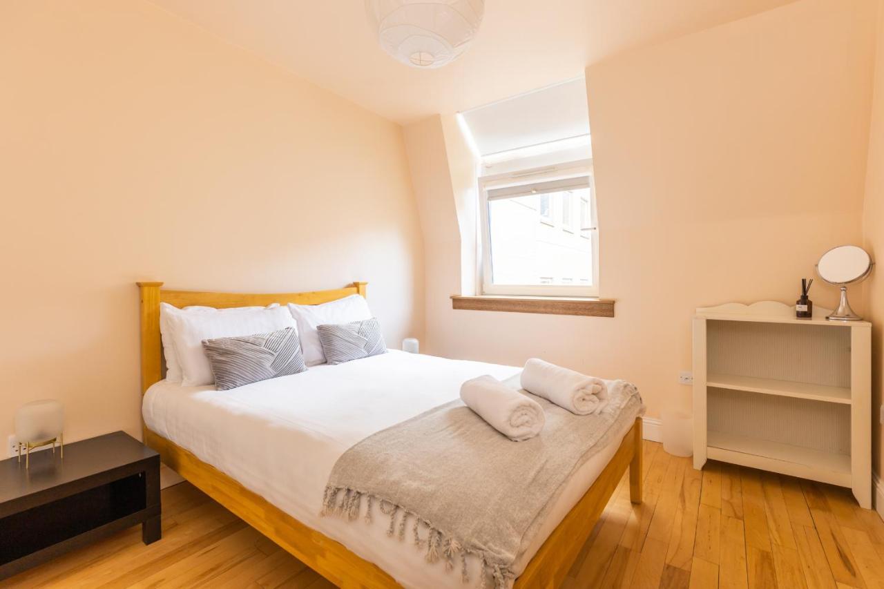 Amazing Castle View Apartment Edinburgh Bagian luar foto