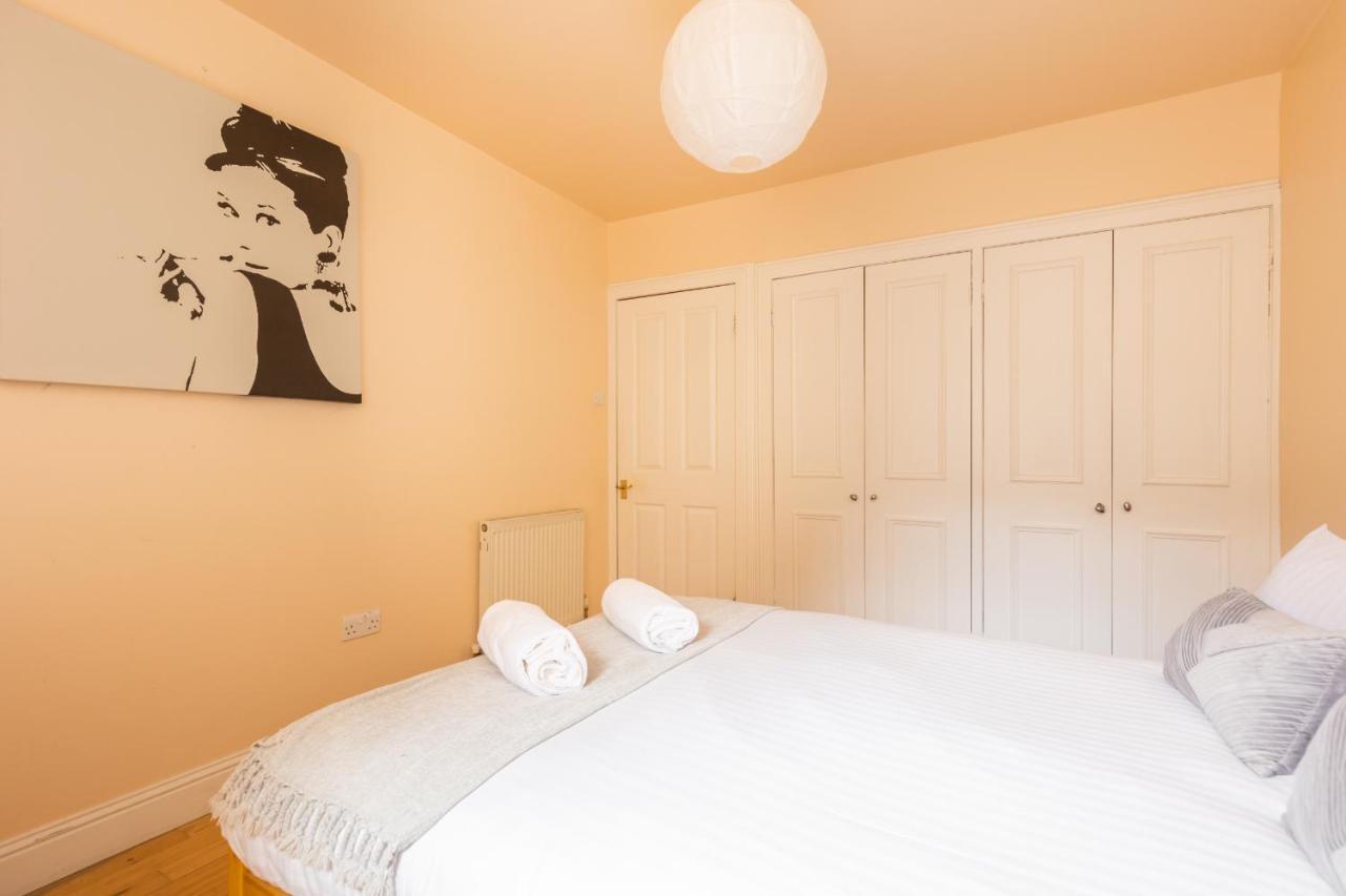 Amazing Castle View Apartment Edinburgh Bagian luar foto